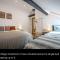 The Old School Sleeps 14