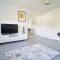 Woodside Apartment