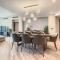 Key View - Jash Falqa, Palm