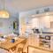 New Smyrna Beach Condo with Pool and Beach Access! - 新士麦那海滩