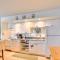New Smyrna Beach Condo with Pool and Beach Access! - 新士麦那海滩