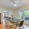 Sauna, Fire Pit Spacious and Serene Poconos Getaway - 卡纳登西斯
