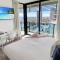 Oracle 28th floor Tower 2 Ocean views! - GC Getaways