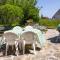 Grande maison avec jardin, 6 adultes 2 enfants