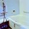 IZAWA in Osaka, 23 minutes from Universal Studio Japan, renting 1 building for 4 people, 7 minutes from Asashiobashi Station - Ósaka