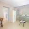 Anthia private studio a breath away from beaches