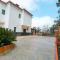 Majestic Mountain Villa with heated pool
