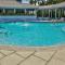 Immaculate Oceanview Oceanwalk 3-2 Condo! 19-307