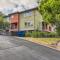 Captivating 4BR Haven with Park View near DT - أوستن