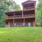 Charming Morganton Cabin with Hot Tub and Game Room! - Morganton