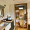 Cwtch Cader Shepherds Hut