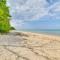 Enchanted Lake Huron Cottage with Beach Access! - Rogers City