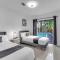 Heated Pool Tropical Backyard 3 Bedrooms, 12 min to the Ocean - North Miami Beach