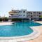 Neptuno Ocean View, Beach line with Pool
