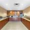 Comfort Suites Carlsbad - كارلسباد