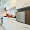 Deluxe Nicolle Solid Residence Mamaia