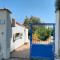 Cottage a 1km dal centro storico, 500 m dal mare,veranda attrezzata, giardino,vista mare