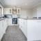 Springfield Lodge - 3 Bedroom Home - Princes Gate