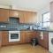 Guest Rooms Near City Centre & Dock Free Parking