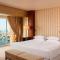 Sheraton Dubai Creek Hotel & Towers