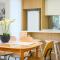 Denham Court Adorable 4Br house with Wifi &Parking