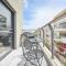 Modern 3BR Duplex near BograshovBeach by HolyGuest - 特拉维夫