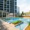 Cityscape View 2BR in Uptown BGC w 200mbps WiFi - Manila