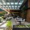 Cityscape View 2BR in Uptown BGC w 200mbps WiFi - Manila