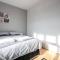 Large Modern House with Garden Sleeps 11 Guests - 伦敦