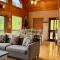 Mistletoe Cabin- Private cabin w views, Hottub, pet friendly - Murphy