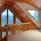 Mistletoe Cabin- Private cabin w views, Hottub, pet friendly