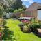 Cybil's Retreat - Renovated 2 bedroom house with enclosed garden - Uppingham