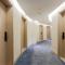 Xinhuating Business Hotel