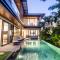 Elegant 5br Villa Retreat Steps From Canggu Beach