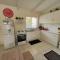 Esperance Little Units 2