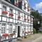 Hotel zur Post Dabringhausen - Quiet Business Hotel near Cologne and Dusseldorf Trade Fairs