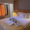 Cozy Residences in the center of Volissos Village - Lydia Lithos-