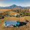 Cadeau Hiking and Accommodation