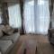 Lovely 8 Berth Caravan With Decking And Nearby Scratby Beach Ref 50005A