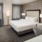 DoubleTree Suites by Hilton Hotel Detroit Downtown - Fort Shelby - ديترويت