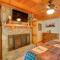 River Access and Game Room Piney Creek Cabin! - Piney Creek