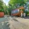 Unique Container Studio with Deck and Fire Pit!
