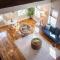 Broadway Suites - Stunning Downtown Condos