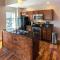 Broadway Suites - Stunning Downtown Condos