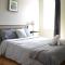Spacious Parkside Suites with Private Roof Deck - سينسيناتي