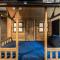 Bourbon Hollow Lodge with Hot Tub and Pool plus Game Room only 5 min to downtown