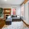 City Escape 2BR Steps to TQL near OTR and Downtown - سينسيناتي