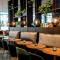 Motel One Stuttgart-Hauptbahnhof - Штутгарт