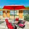 Sage N Sand Motel