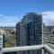 Downtown 3br/2ba+Views+Skytrain+Free Parking
